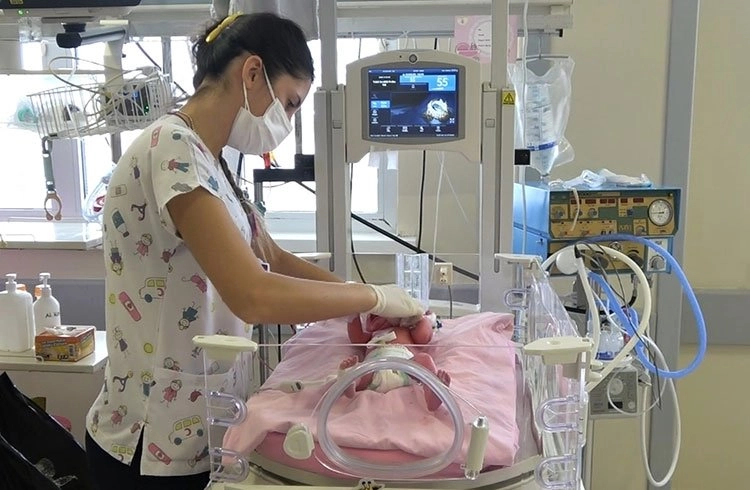 Prof. Dr. Seren: Türkiye’de doğan her 7 bebekten biri prematüre Görseli