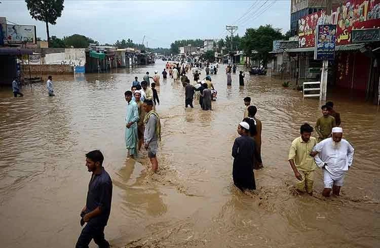 Pakistan'da yağmur sebebiyle ölenlerin sayısı 1033'e çıktı Görseli