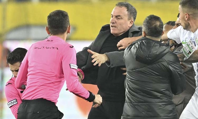 MKE Ankaragücü Kulübü Başkanı Faruk Koca istifa etti Görseli