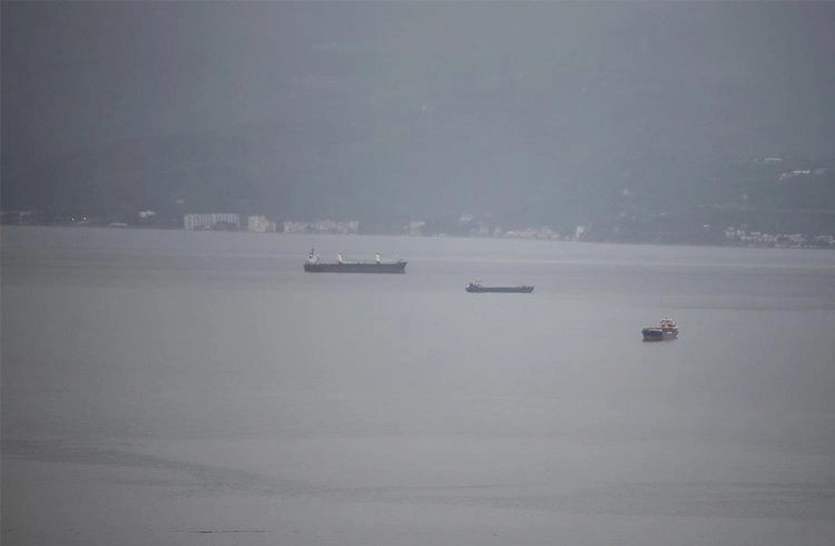 Marmara Denizi'nde kuru yük gemisi battı: Mürettebatı kurtarma çalışması sürüyor Görseli