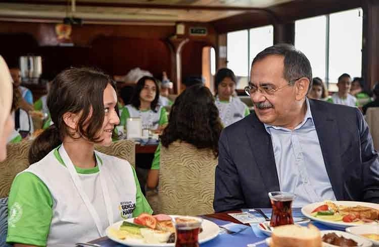 Başkan Demir, Antalya, Bursa ve Vezirköprülü gençlerle buluştu Görseli
