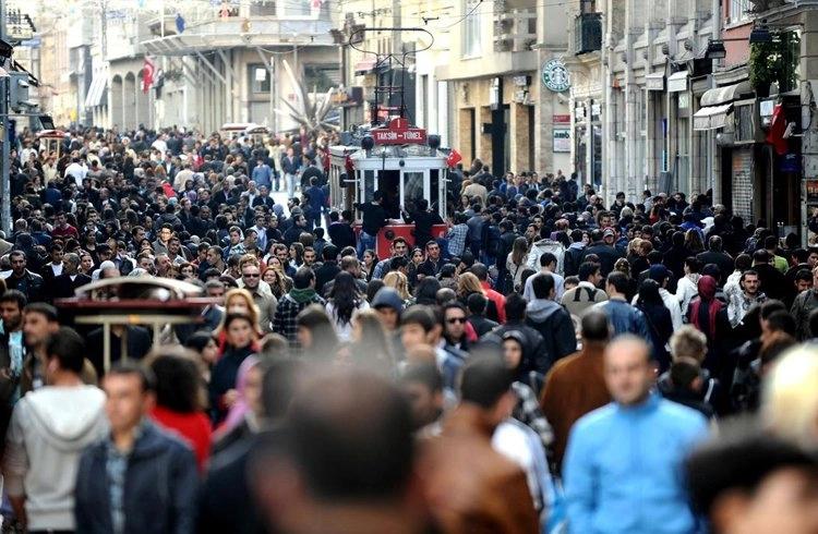 Türkiye nüfusu 85 milyon 372 bin 377 oldu Görseli