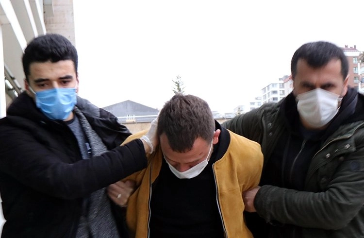 Samsun'a Türkiye'yi ayağa kaldıran görüntü. Eşi eşini sokak ortasında dövdü Görseli