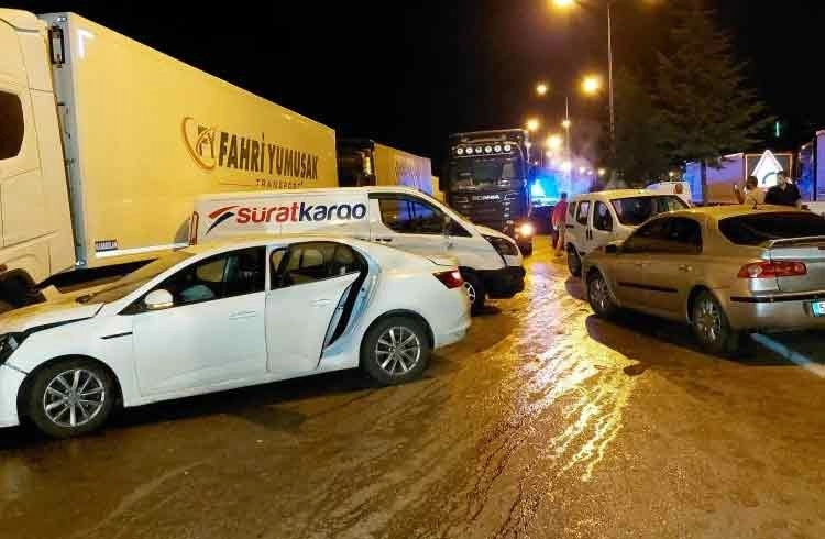 Samsun'da zincirleme kaza: 23 araç birbirine girdi Görseli
