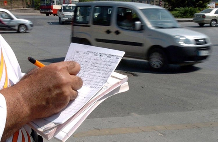 Fahri trafik müfettişlerinin ceza yazma yetkilerine kısıtlama Görseli