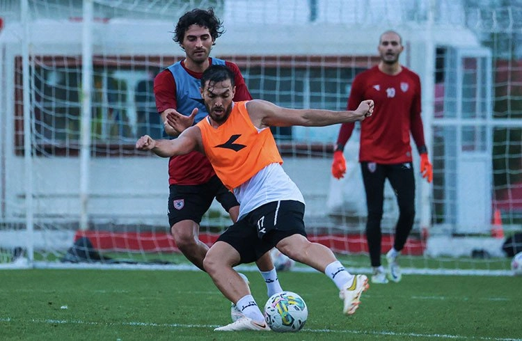 Samsunspor'da 10 oyuncu forma giyemedi Görseli