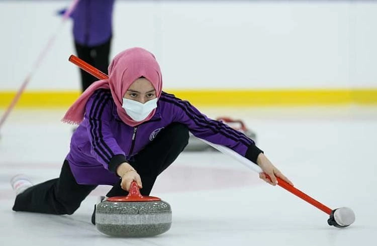Curling sporcuları yetiştirilecek Görseli