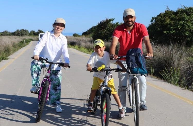 Sağlık çalışanlarından Kızılırmak Deltası Kuş Cenneti’nde bisiklet turu Görseli