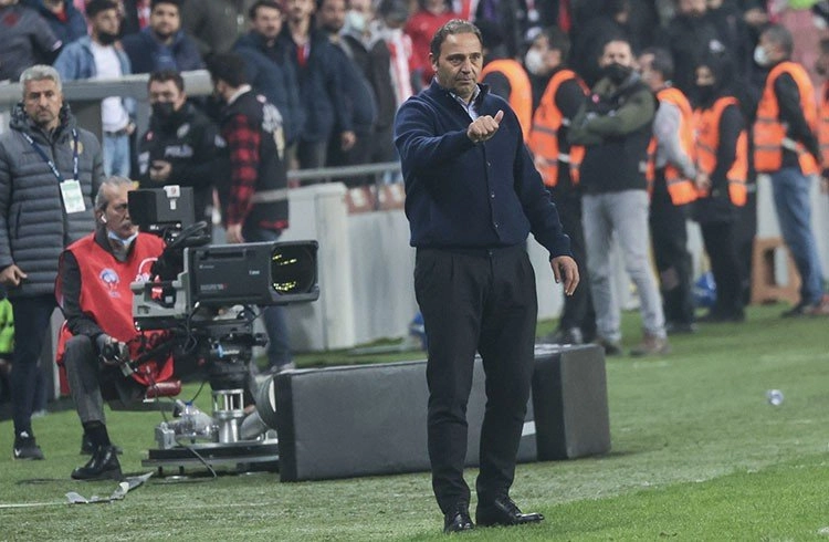 Samsunspor'da Teknik Direktör Fuat Çapa, "Galibiyeti hak ettik" Görseli