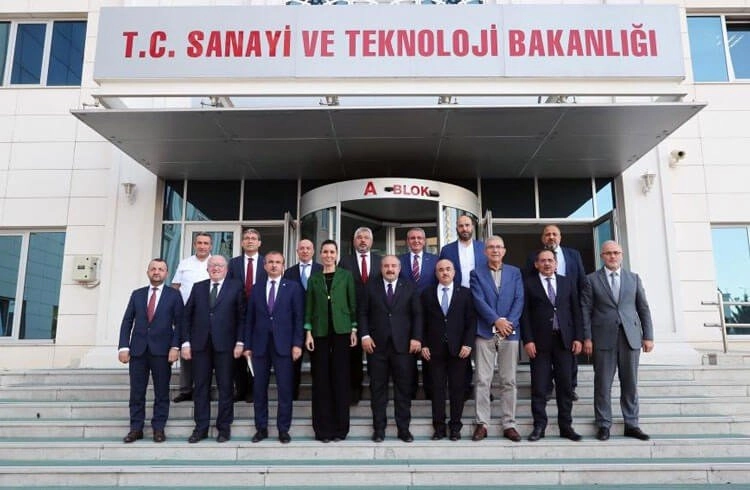 Samsun için Ankara'ya çıkarma yaptılar Görseli