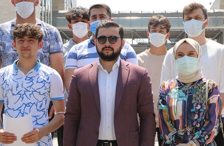 AK Partili gençlerden CHP Genel Başkanı Kılıçdaroğlu'na suç duyurusu Görseli
