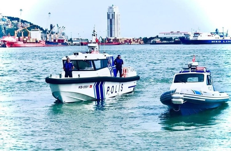 Samsun’da deniz polisi göz açtırmıyor Görseli