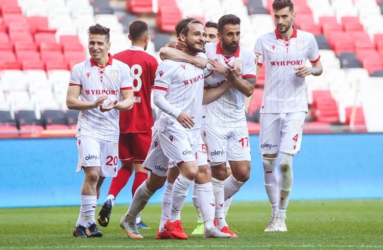 Samsunspor, Ankara engelini 3 golle geçti... Görseli