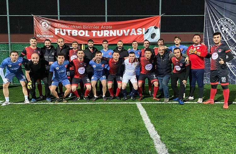 “3' üncü Birimler Arası Spor Turnuvaları” futbol müsabakalar ile devam ediyor Görseli