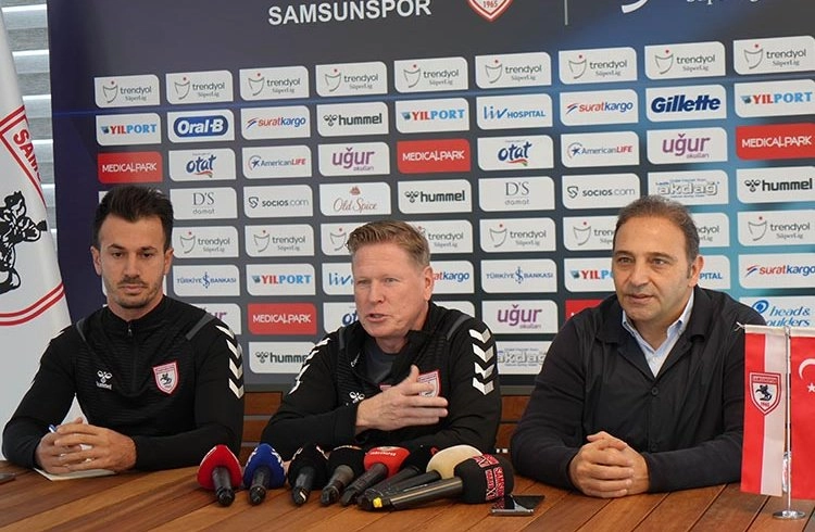 Y.Samsunspor Teknik Direktörü Markus Gisdol ve Futbol Direktörü Fuat Çapa açıklamalarda bulundu Görseli