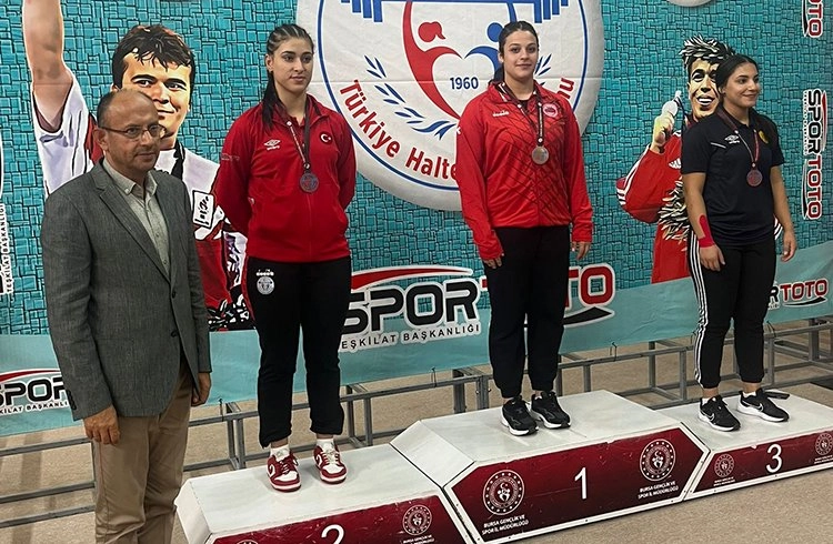 Esma Alper, Gençler Türkiye Şampiyonu Oldu Görseli