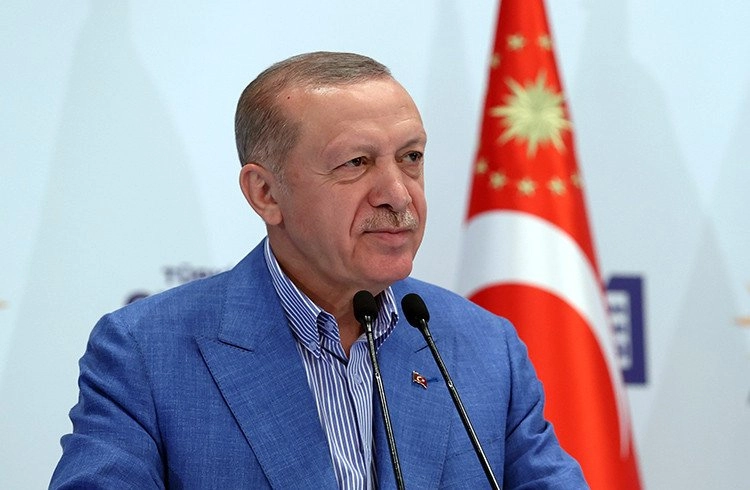 Cumhurbaşkanı Erdoğan: Türkiye'nin asla esir edilemeyeceğini gösterdik Görseli