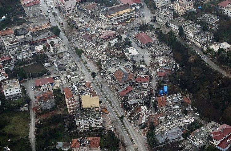 Deprem bölgesindeki KOBİ'lere 75 bin lira destek Görseli