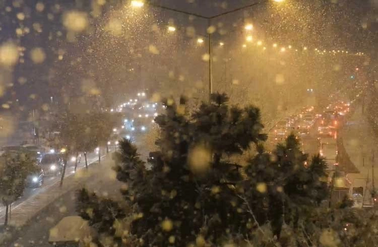 Samsun’a 62.7 kilo kar düştü Görseli
