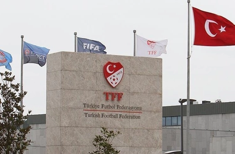 PFDK, Yılport Samsunspor’unda aralarında olduğu 7 kulübe para cezası verdi Görseli