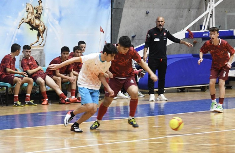 Futsal nefesleri kesiyor... Görseli
