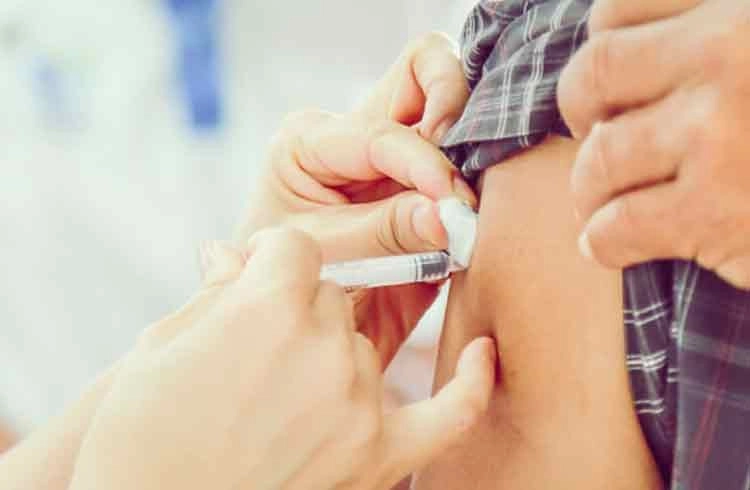 Grip aşısı Alzheimer riskini azaltıyor Görseli