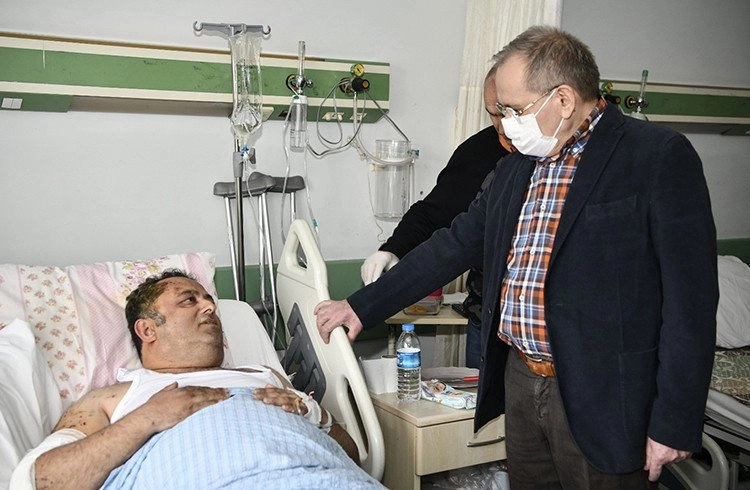 Samsun Büyükşehir Belediye Başkanı Demir,  "Yaralar sarılacak" Görseli