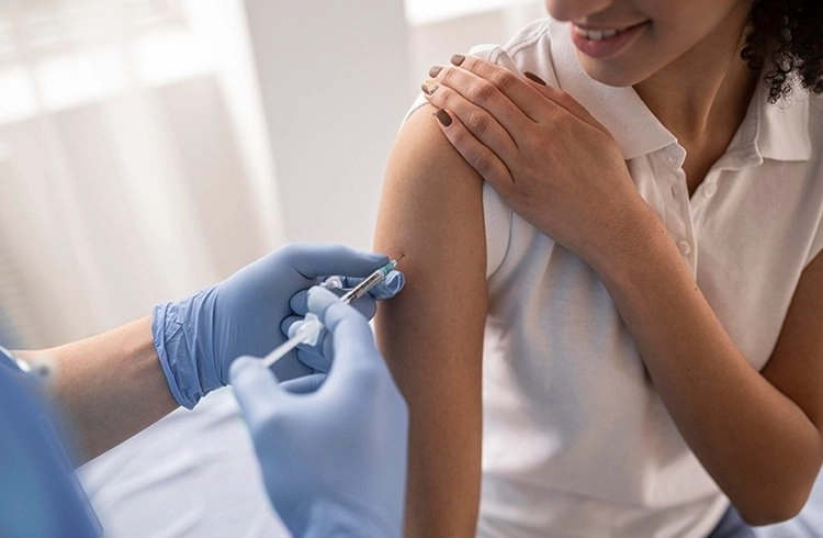 10 milyon kişi iki doz aşı oldu Görseli
