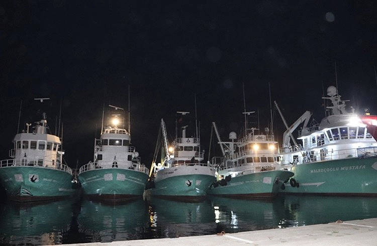 Samsun'da Balıkçılar 'Vira Bismillah' Dedi Görseli